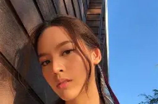 戚薇自爆：陪睡仅是低级潜规则明星们接连爆料撕开内娱耻辱布
